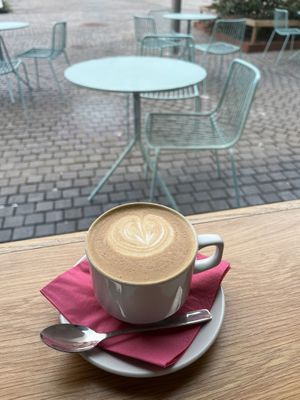 Cappuccino with oatmilk   at Talormade bispevika in Oslo
