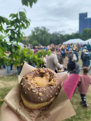 Snickers Donut @ Oslo Vegetar Festival at Talormade bispevika in Oslo