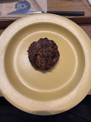 Super ikemen chocolate cookie at Bee9 in Osaka