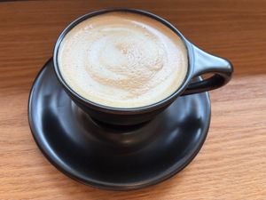 Latte at Bee9 in Osaka