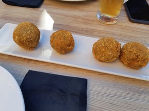Vegan mushroom croquettes at Caprixo Gastrobar in Valencia