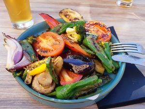Grilled vegetables at Caprixo Gastrobar in Valencia