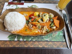 “Basil vegetable” with red curry sauce  at Asia Nativ in Hannover