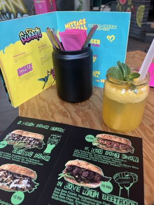  #Veganuary at Urban Gorillas - Vegan Revolution in Dusseldorf