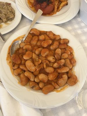 fava  at Annita Ydra in Idra