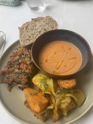 Gazpacho, sweet potato curry and Zuccini stuffed with cream of tofu  at Age of Aquarius in Barcelona