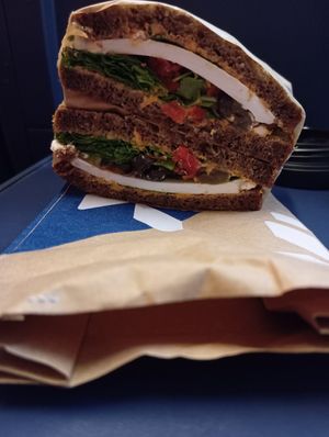 Grilled veggie Stulle im Zug at Haferkater - Hbf Essen in Essen