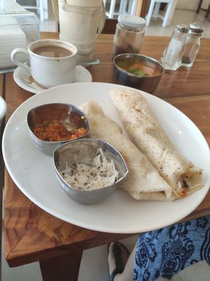 Masala dosa and cardamom chai with oatmilk...we were super lucky to come on the right day for dosa at ChaiKaffie  in Denpasar