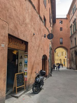 Street at Le Principesse Di Sirio Campolungo in Siena