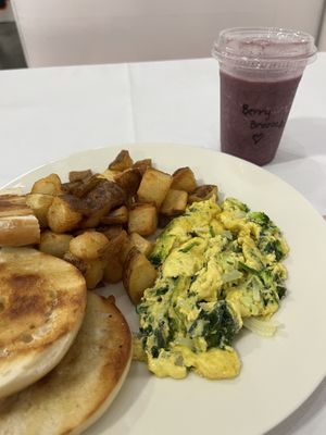 Veggie Scramble and Berry Breeze Smoothie!  at Love It Vegan  in Torrington