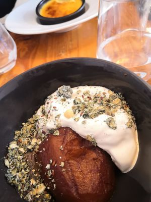 Pear dessert at La Belle Verte in Toulouse
