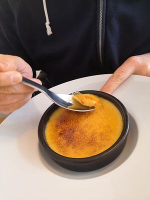 Crème brulée at La Belle Verte in Toulouse