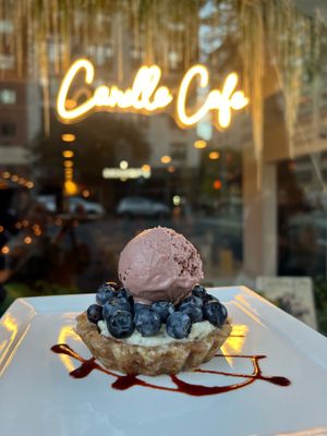 Live Blueberry Pie at Candle in New York City