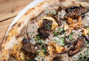 Boscaiola  at Grigoris Pizzeria  in Venice