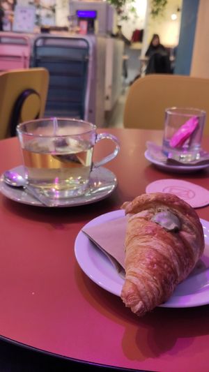  at Flora et Labora in Milan