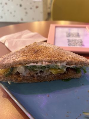 Vegan toast  at Flora et Labora in Milan