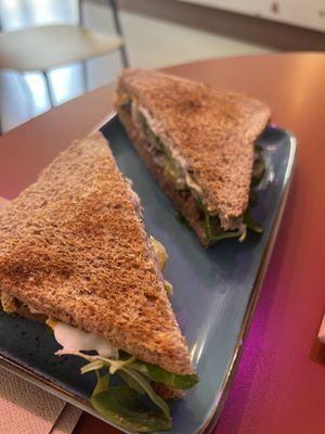 Vegan toast  at Flora et Labora in Milan