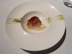 Caramalized pear at King's Joy 京兆尹 in Beijing