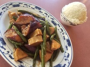 Eggplant, green beans and vegan chicken at Royal Dragon in Georgetown