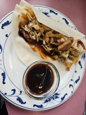 Mushi / mushi with vegan chicken at Royal Dragon in Georgetown