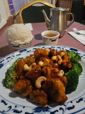 Cashew vegan chicken with added cashews at Royal Dragon in Georgetown