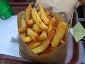  at East Side Burgers in Paris