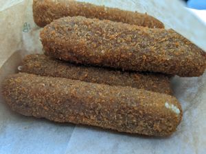  at East Side Burgers in Paris