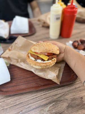 Spanish bomb (menu 16€ / alone 11€)  at East Side Burgers in Paris