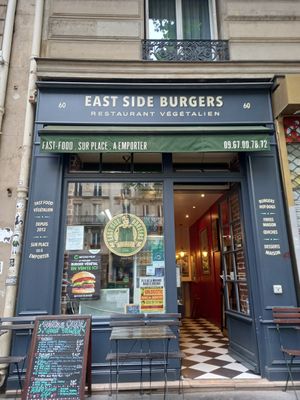  at East Side Burgers in Paris