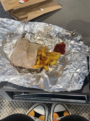 Fries 🍟  #Veganuary at East Side Burgers in Paris