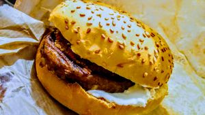 Provençal burger at East Side Burgers in Paris