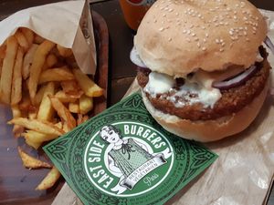 Raclette burger  m m m at East Side Burgers in Paris