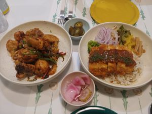 Fried mushrooms and tofu / Tofu cutlet at Plantude - I'Park Mall Yongsan in Seoul