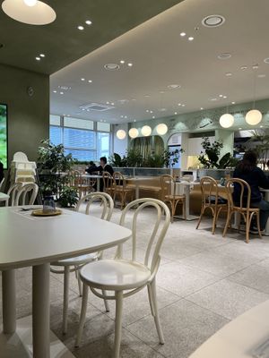 So nice 😀  at Plantude - I'Park Mall Yongsan in Seoul