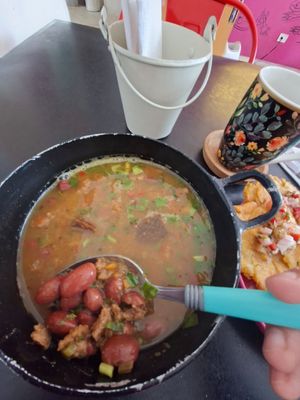 Apenas probé estos frijoles en Medelín y me gustaron, son grandes. at María Candela  in Bogota