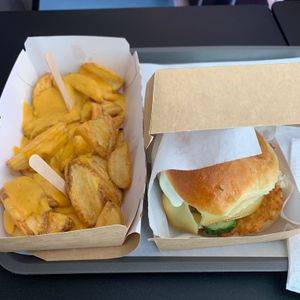 Hamburgesa vegetariana (Filthy Shroom Polish) at Filthy  in Krakow