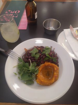  at Shoshana Delishop in Sao Paulo