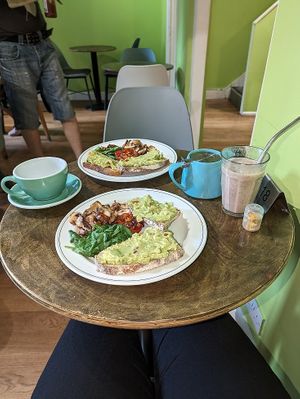 Vegan breakfasts at Organic Deli Cafe in Oxford