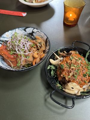 Vegan pad thai en saté van oesterzwam    at Mama's  in Doetinchem