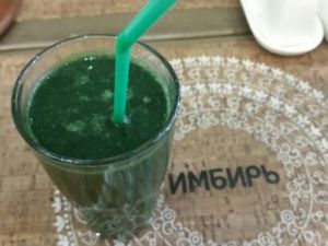 spirulina and chlorella smoothie at Cafe Imbir - Ginger in Kyiv