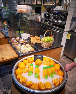 fruit & juices  at Marche Voklo I in Sencur