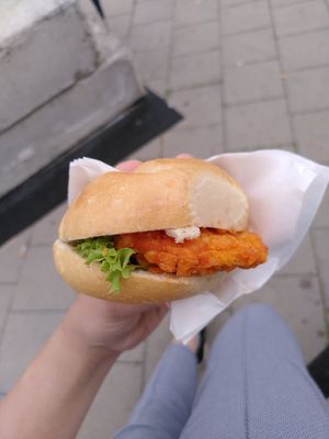 Green Hero Knusperburger (wahlweise mit Ketchup oder Senf) at Bäckerei Riegler - Heidelberg Hbf in Heidelberg