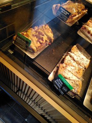 Vegane Kuchen at Bäckerei Riegler - Heidelberg Hbf in Heidelberg