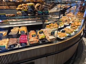 Riesige vegane Auswahl at Bäckerei Riegler - Heidelberg Hbf in Heidelberg