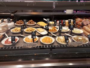 The vegan counter 🌱 at Marktkauf Ratingen in Ratingen