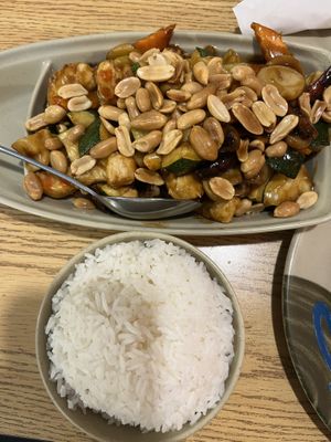 Kung pao  at Yummy Yummy in Chicago