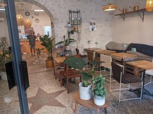 Inside of Full Bloom Café at Full Bloom Café in Nice