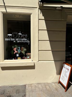 Exterior at Full Bloom Café in Nice