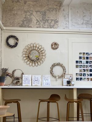  at Full Bloom Café in Nice