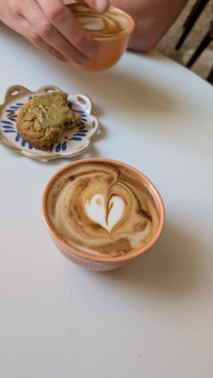  at Full Bloom Café in Nice